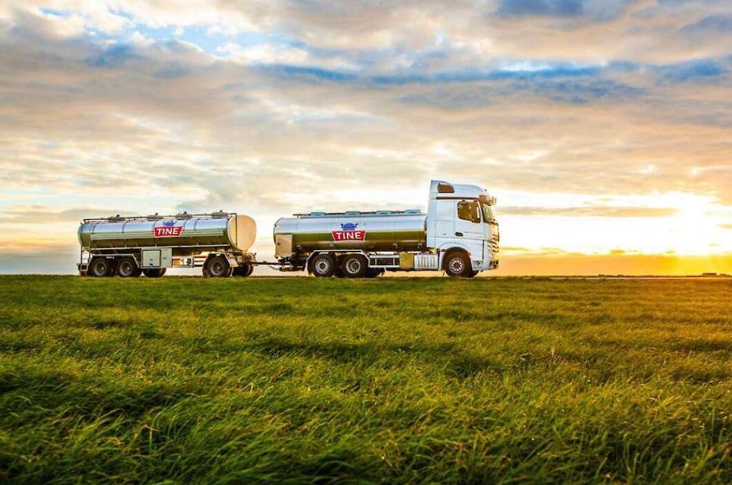 Det norska mejeribolaget Tine ska spara in en miljard kronor på tre år.