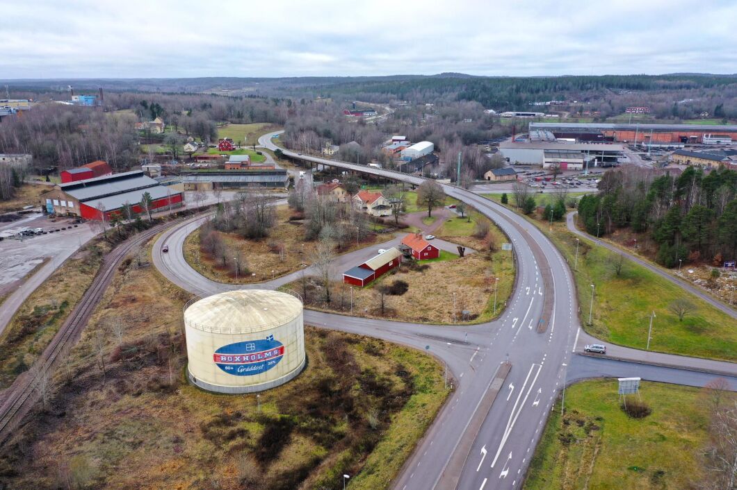 Arla och Boxholms kommun var i början oense om vilka inventarier som skulle ingå i köpet.