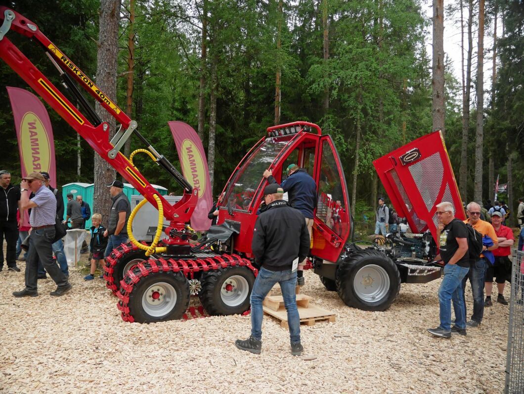 Kranmans skördare 620 S som visas på Skogselmia är den första med dieselmotor.