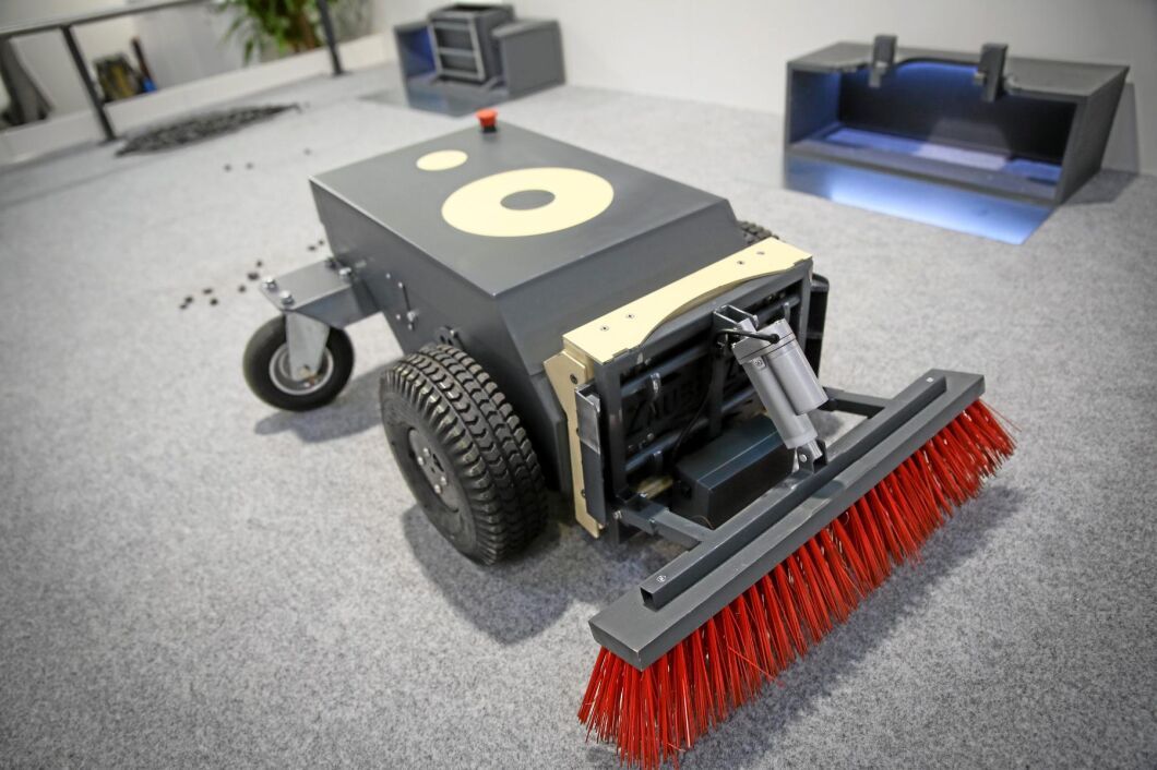 Tyska Münster har tagit fram en robot som plockar hästskit.