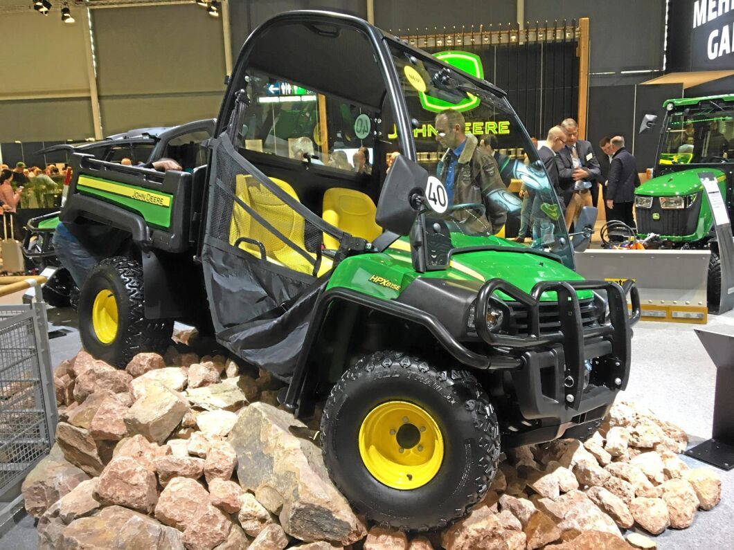 Även HPX815E är något mindre.