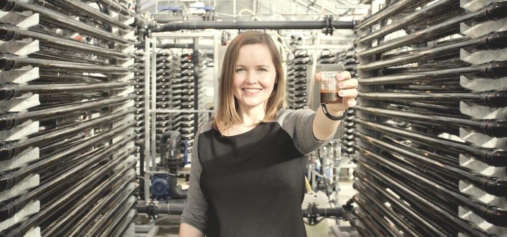 Simris Algs vd Fredrika Gullfot.