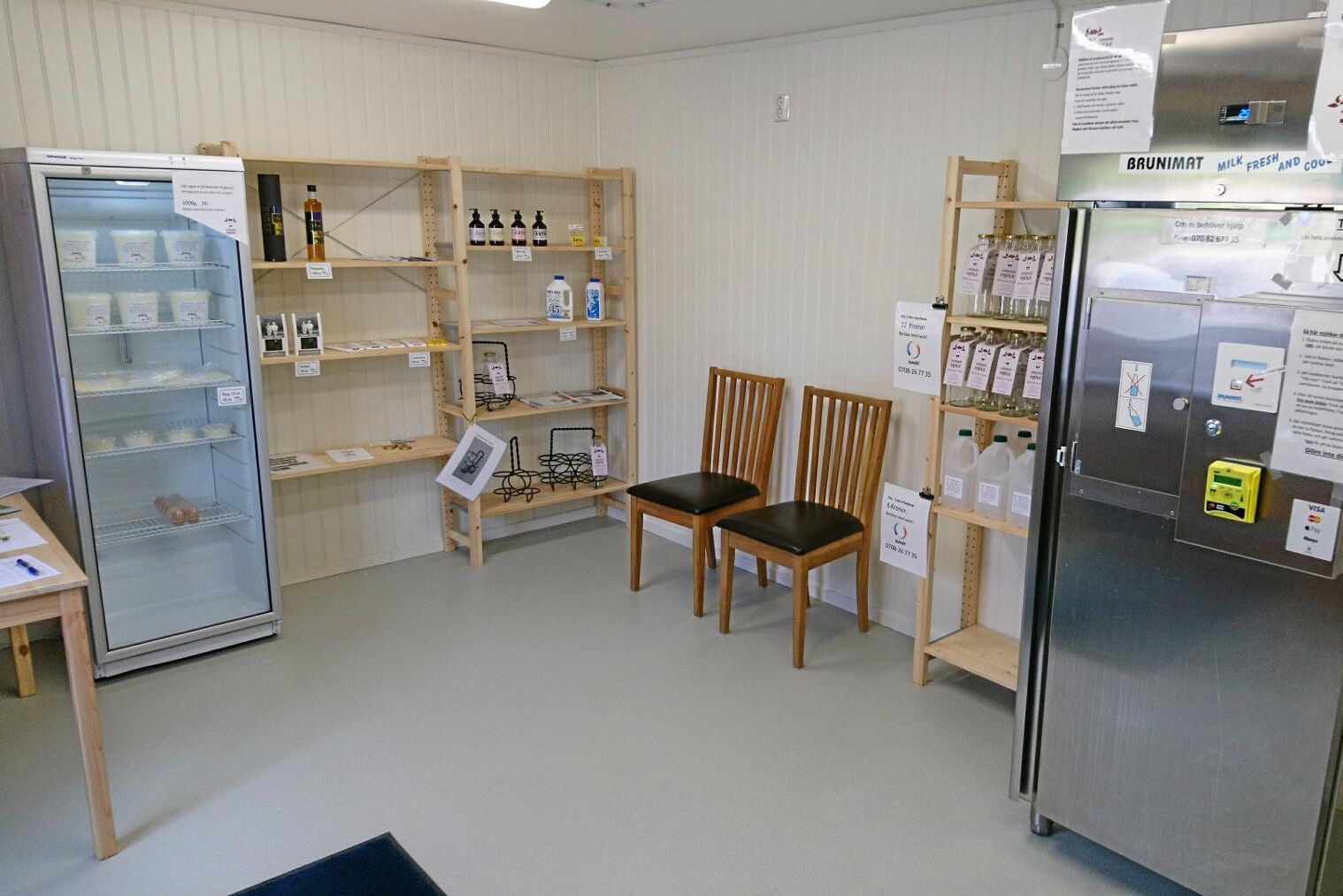 Gårdsbutiken har gått bra de senaste veckorna. Coronakrisen har gjort att fler vill handla lokalt och närproducerat, säger Inger Söreke.