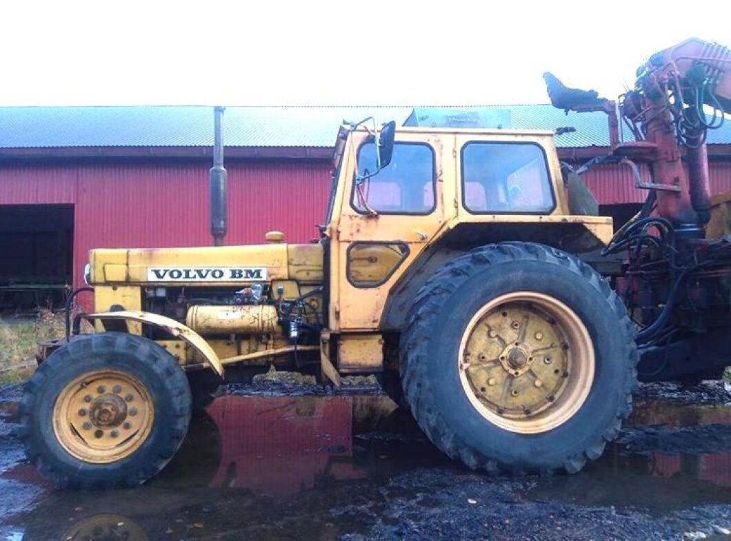 Industri-800:an var kraftigare byggd på en rad punkter, bland annat framaxeln. De flesta gula 800:orna såldes i slutet av 1960-talet.