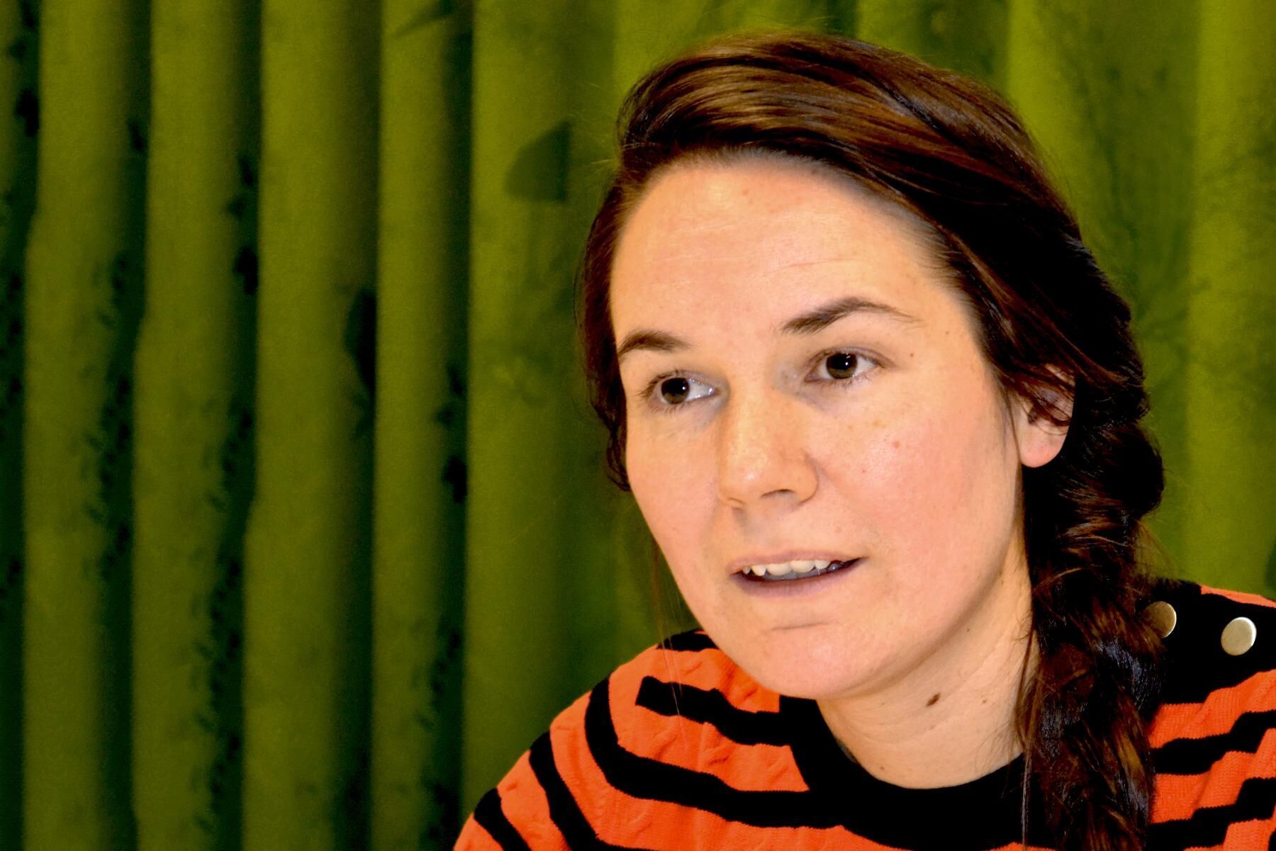 Jägmästaren Elin Olofsson blir årets alumn på SLU, som en av kvinnorna bakom #slutavverkat. Uppropet har haft stor påverkan på skogsbranschens jämställdhetsarbete.