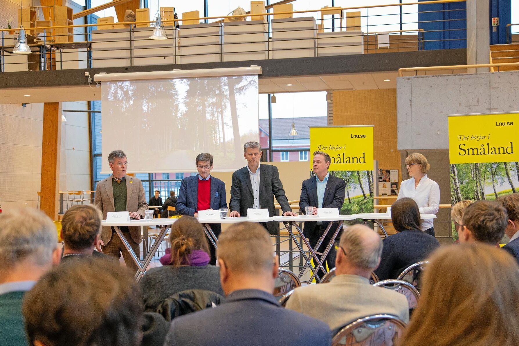 Peter Aronsson, rektor vid Linn universitetet, Lars Idermark, Södra, Ulf Johansson, Ikea, samt Johan Berg och Kristina Alsér, Linnéuniversitetet.