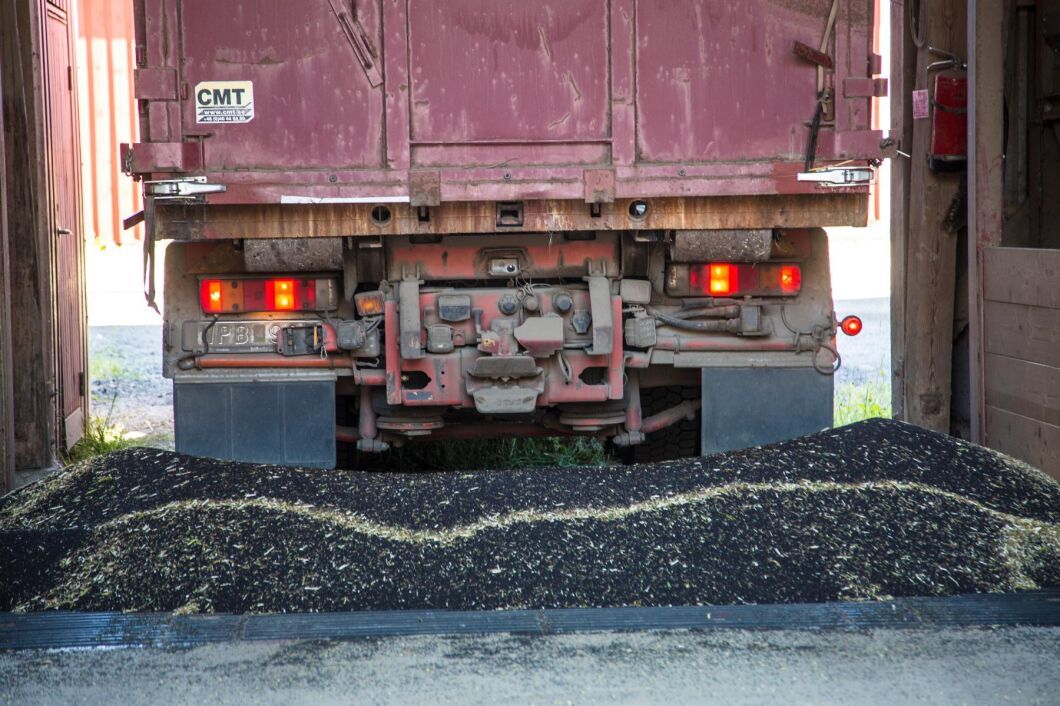 Kan det gå att köra lika effektivt med raps i tanken diskuteras på Borgeby.