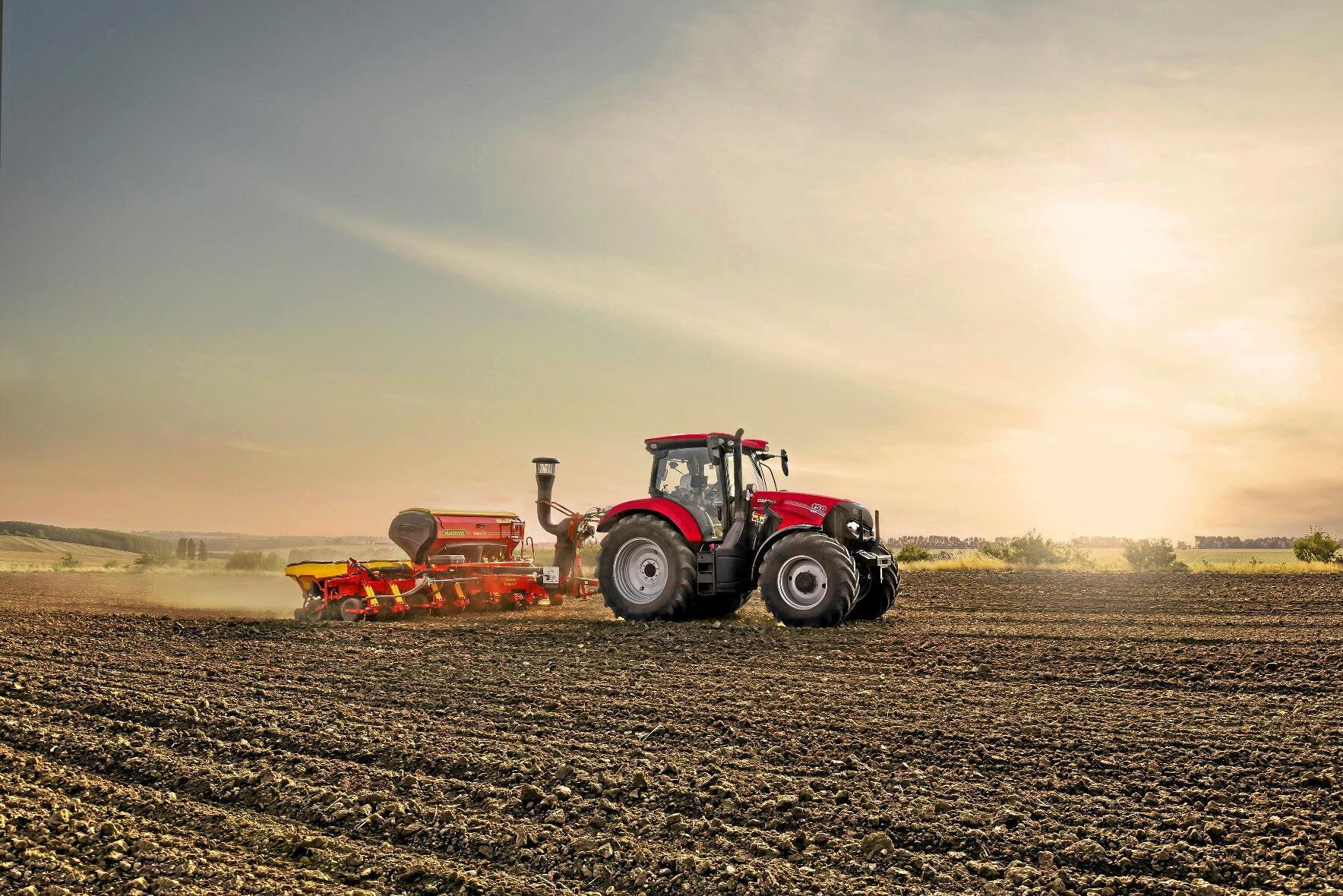 Många kunder, har enligt Case IH, efterfrågat en sexcylindrig Maxxum CVX. Maxxum 150 CVX blir först ut.