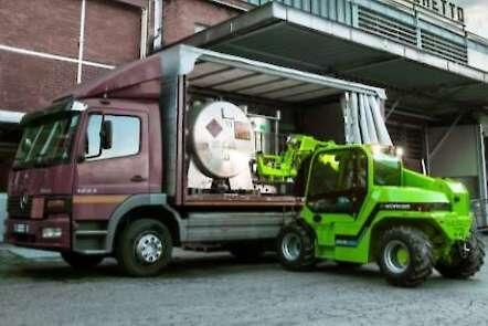 Merlo släpper två nya eldrivna teleskoplastare.