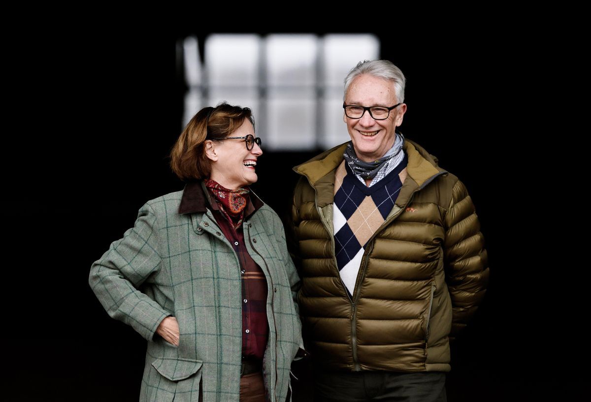 Gabrielle och Henning Trozelli. Ett äktenskap som gått från två parallella liv till ett gemensamt företag.