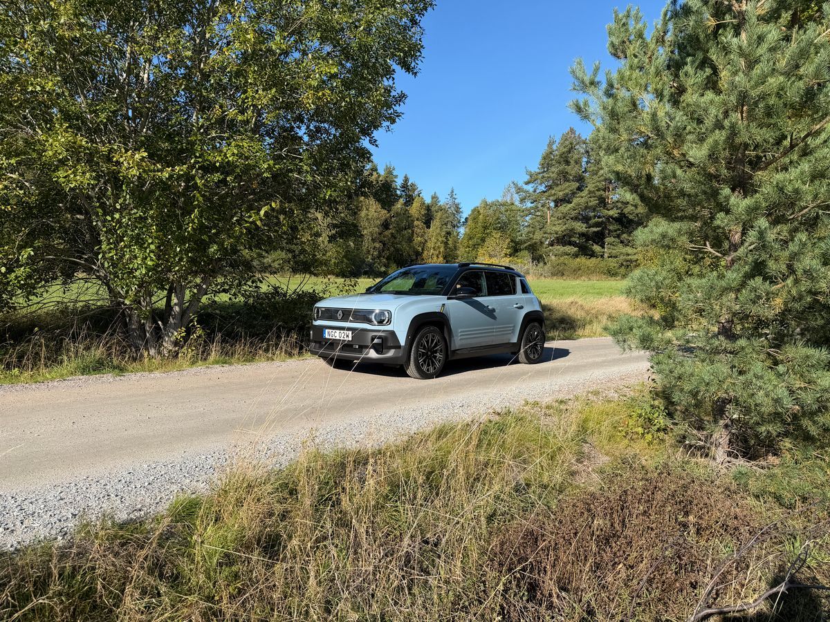 En smart och sällsynt praktisk crossover – det är den moderna Renault 4.