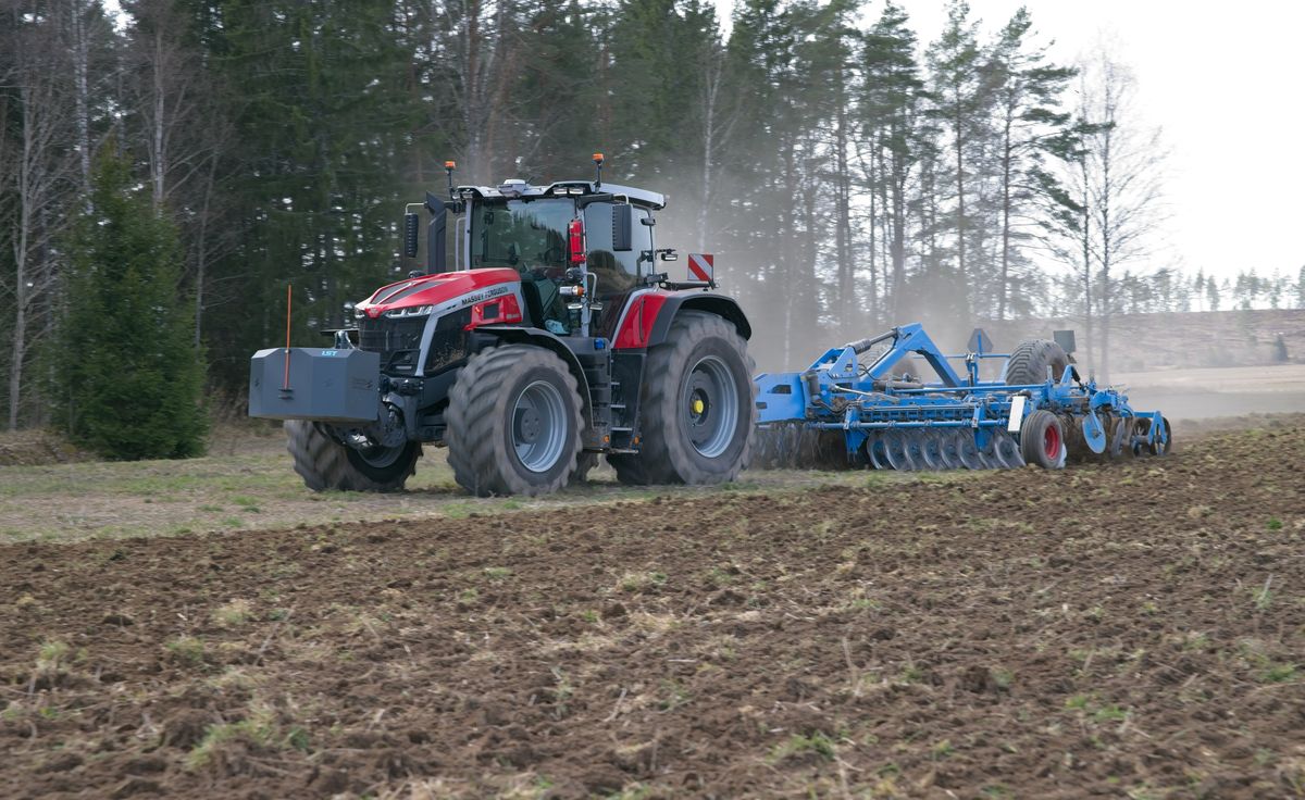 Massey Ferguson S9 test