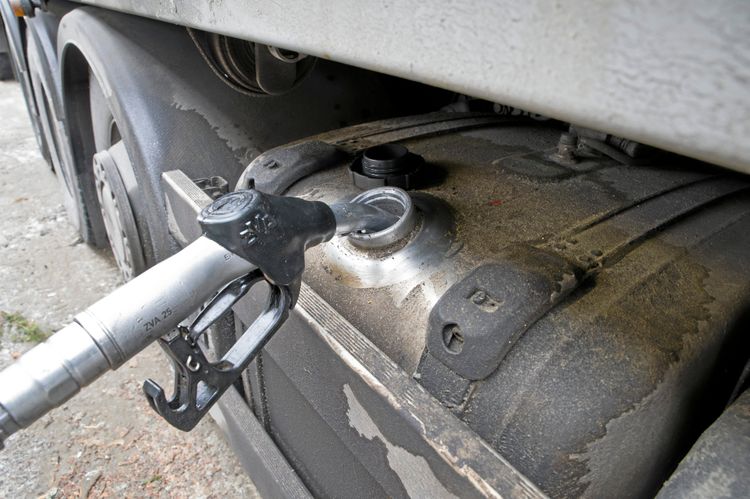 Försäljningen av diesel och HVO ökade under mars.