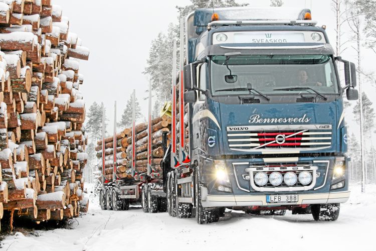 Påbyggnader för anläggningsbilar går bra medan få köper nya rundvirkesekipage.