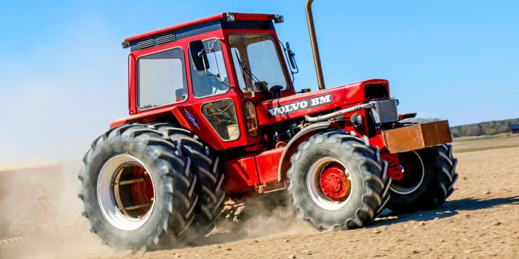 Volvos klassiska dragare fixar vårbruket