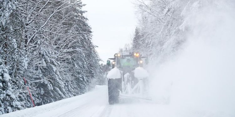 Efter vädervarningen: Snöröjarna står beredda