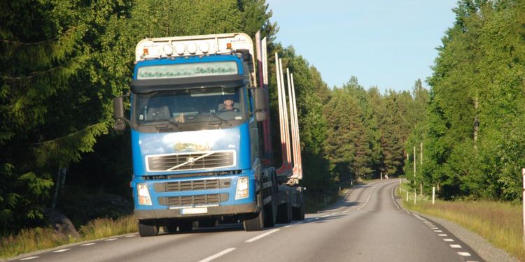 Tunga ekipage gasar på för mycket