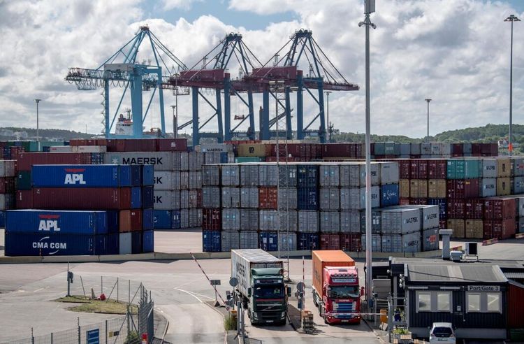 Varuimporten hotas av virusutbrottet