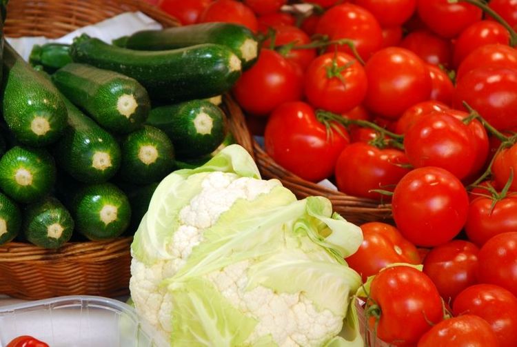 Frukt och grönsaker tillhör de jordbruksvaror som står för värdet av den svenska importen.