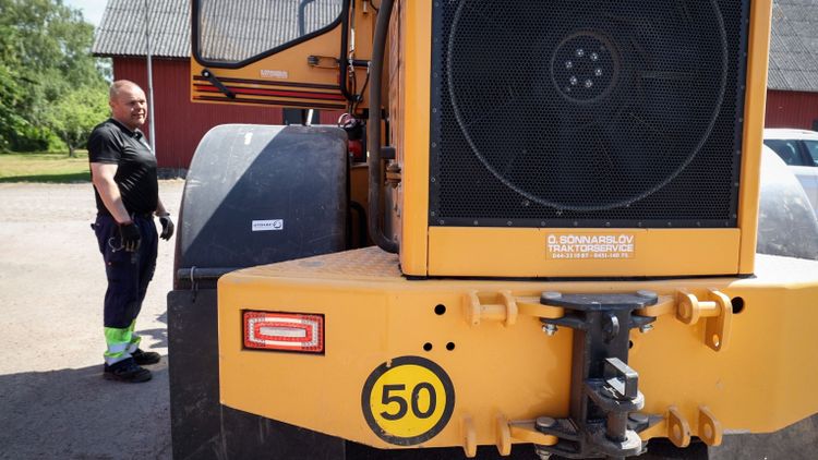 Nu ska de första traktor B kontrollbesiktas