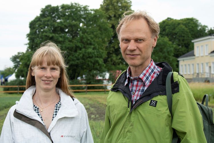 I bild: Karin och Gustav Jansson.