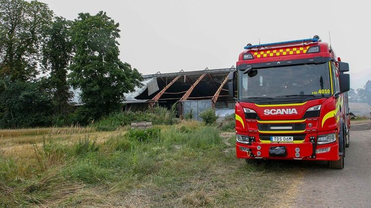 Polisen fortsätter jaga mordbrännare