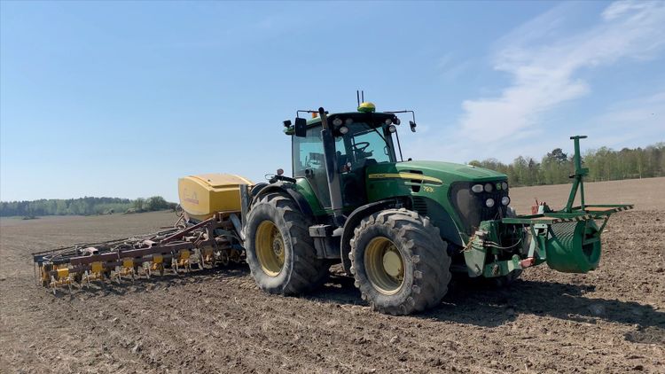 John Deere i ny jätteaffär – köper robotföretag