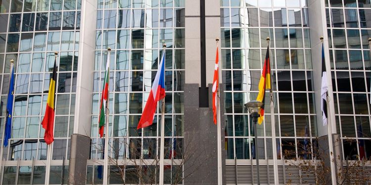 Krav på EU-stöd för torkdrabbade bönder