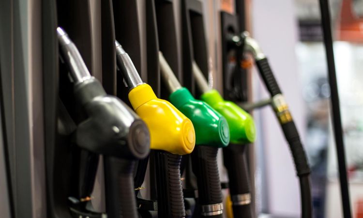 Drivmedelpriserna sänks igen