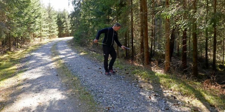 Inventerar 10 000 mil skogsbilvägar