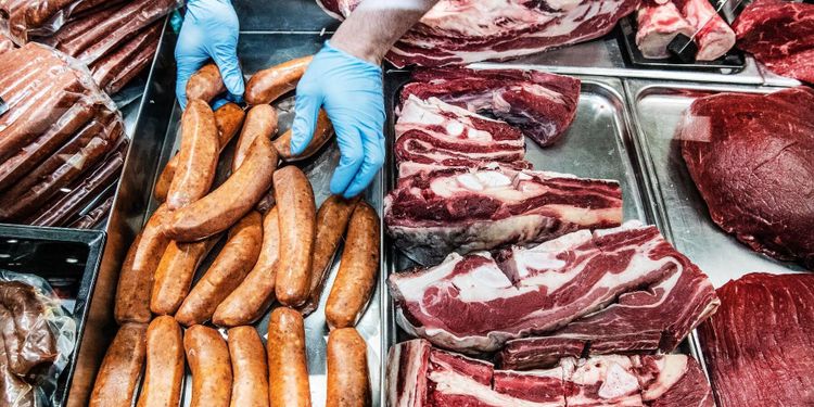 Forskare: Dra ner på köttet med en fjärdedel