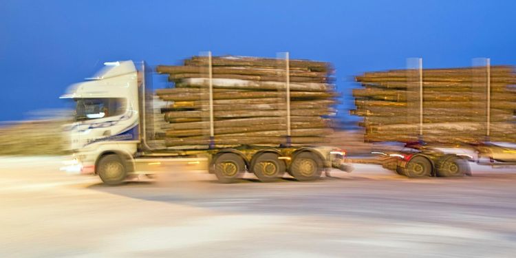 Längre lastbilar utreds igen