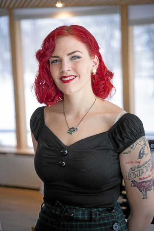 Det måste bli lättare för unga att ta över gården