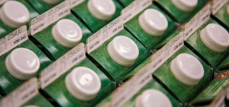 Arla sänker mjölkpriset