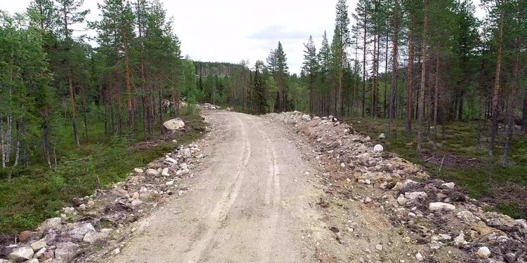 ATL TV: Bolag byggde väg på hans mark utan lov