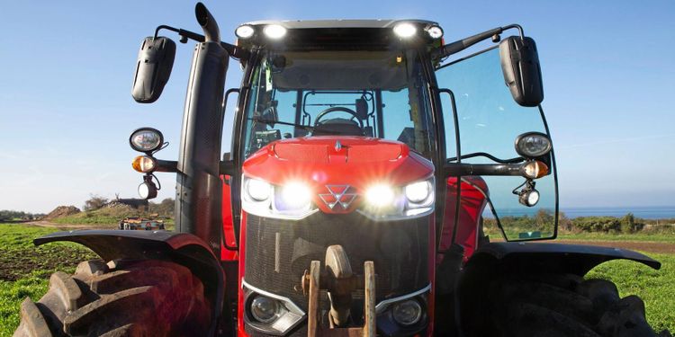 ATL TV: MF 6718 - stor traktor i liten kostym