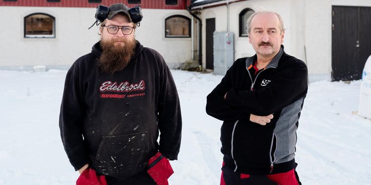 Snöstormen: Inställda mjölkbilar och risk för takras