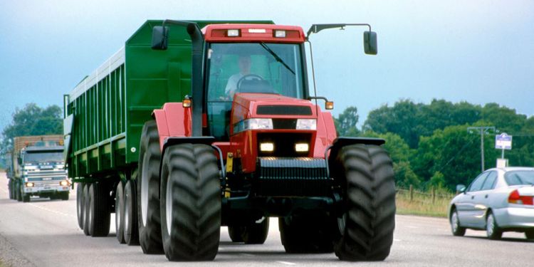 Nya farthindren stoppar traktortrafiken