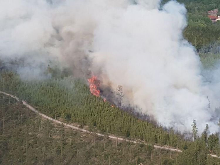 Släckningsarbetet tar en vecka