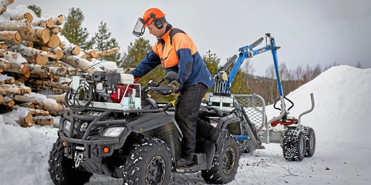 Uppåt för traktorregistrerade fyrhjulingar