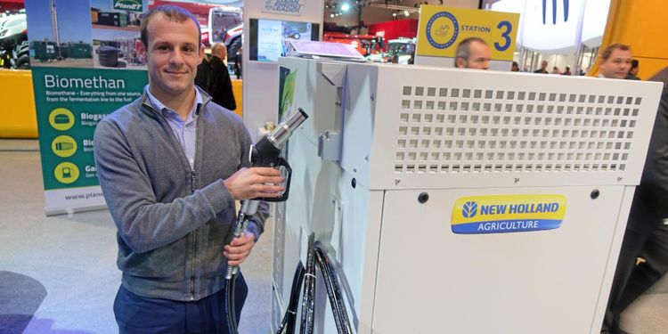 Så ska biogastraktorn tankas