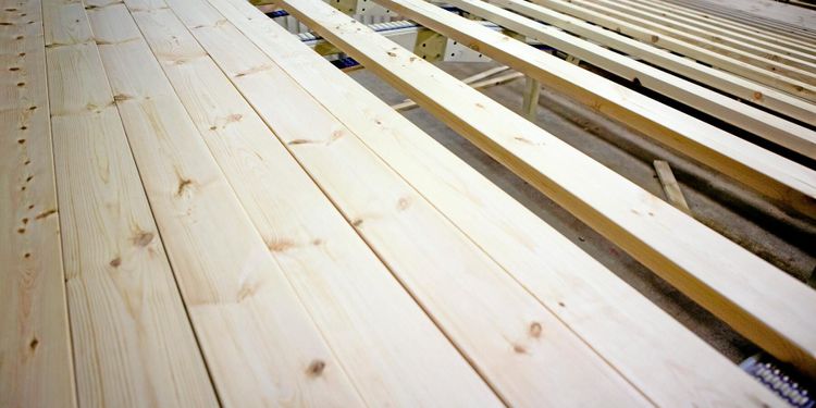 Uppåt, och nedåt, för skogsexporten