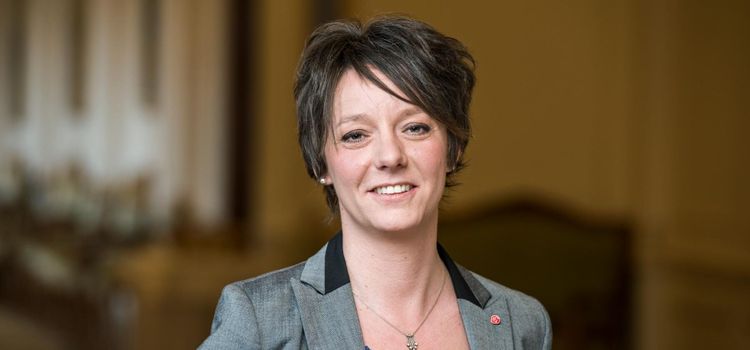 Ernkrans (S) försvarar livsmedelsstrategi