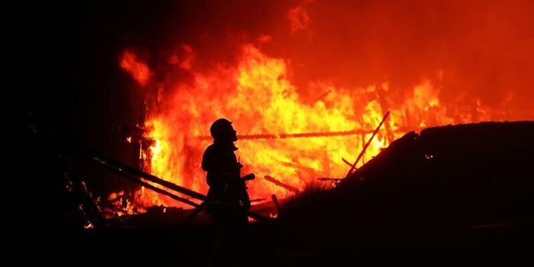 300 getter döda i brand