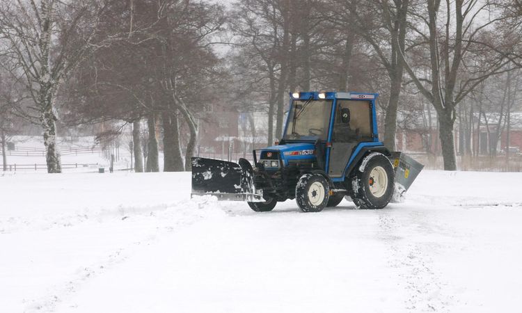 Miljoner kronor back efter snöröjningen