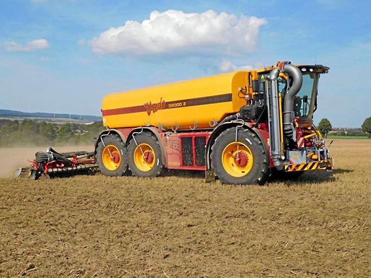 Vredo VT7028 är en best på 687 hästkrafter.