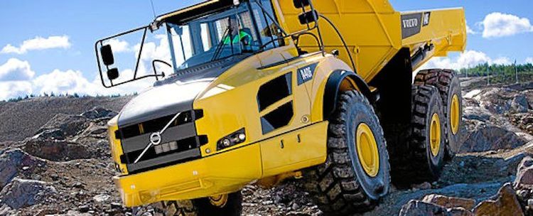 Volvo CE vänder till vinst