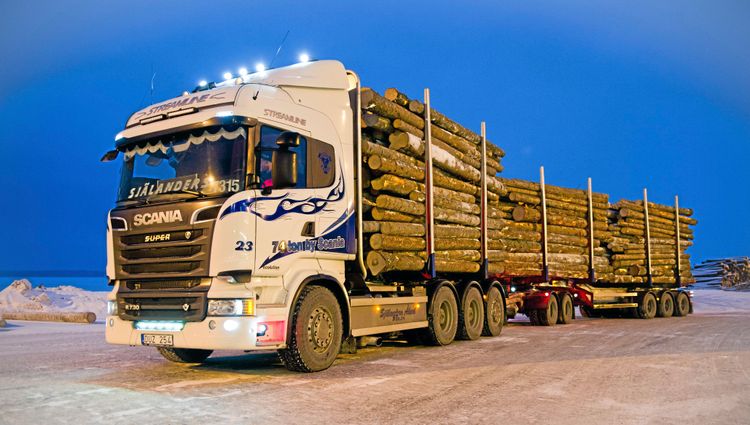 Den här 74-tons virkesbilen har testats kring Örnsköldsvik och södra Västerbotten.