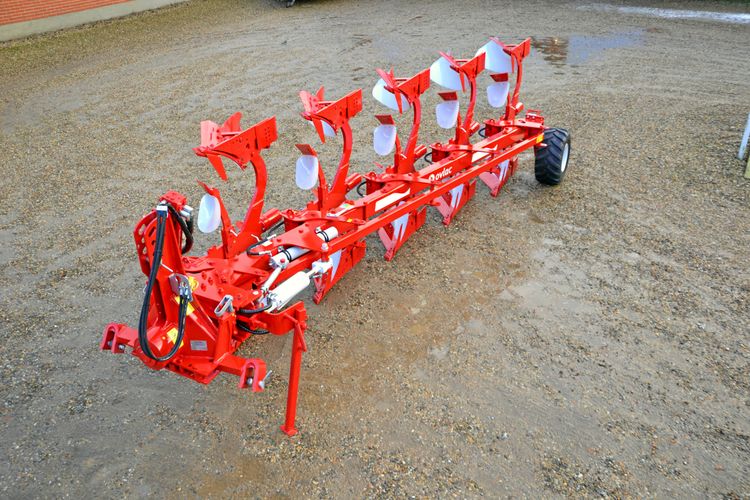 Ovlac Model 130 Vario med hydraulisk stenutlösning är en av produkterna i sortimente