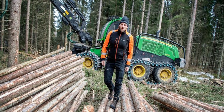 Stora Ensos nya avtal får entreprenörer att rasa